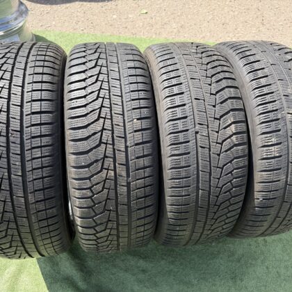 Hankook 225/55 R18