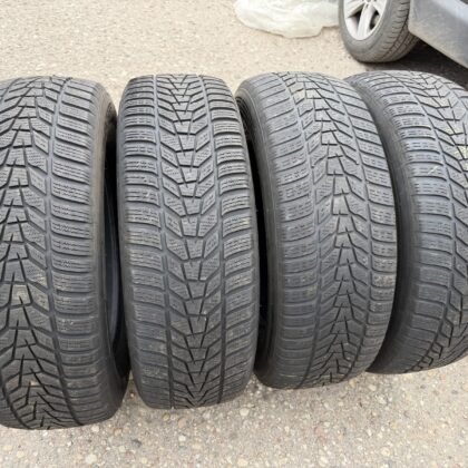 Hankook 235/65 R17
