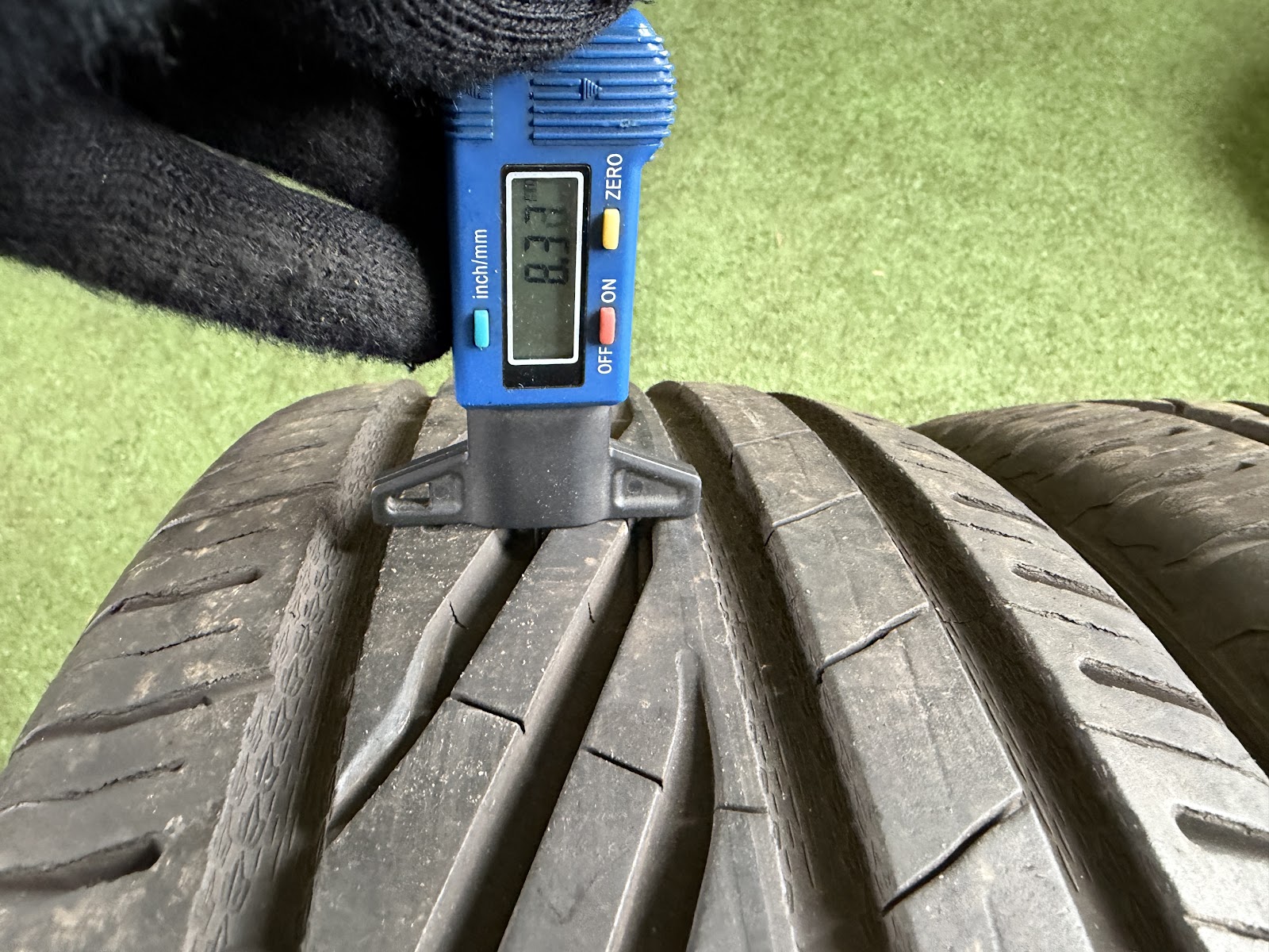 Uniroyal 215/55 R18 - Image 4