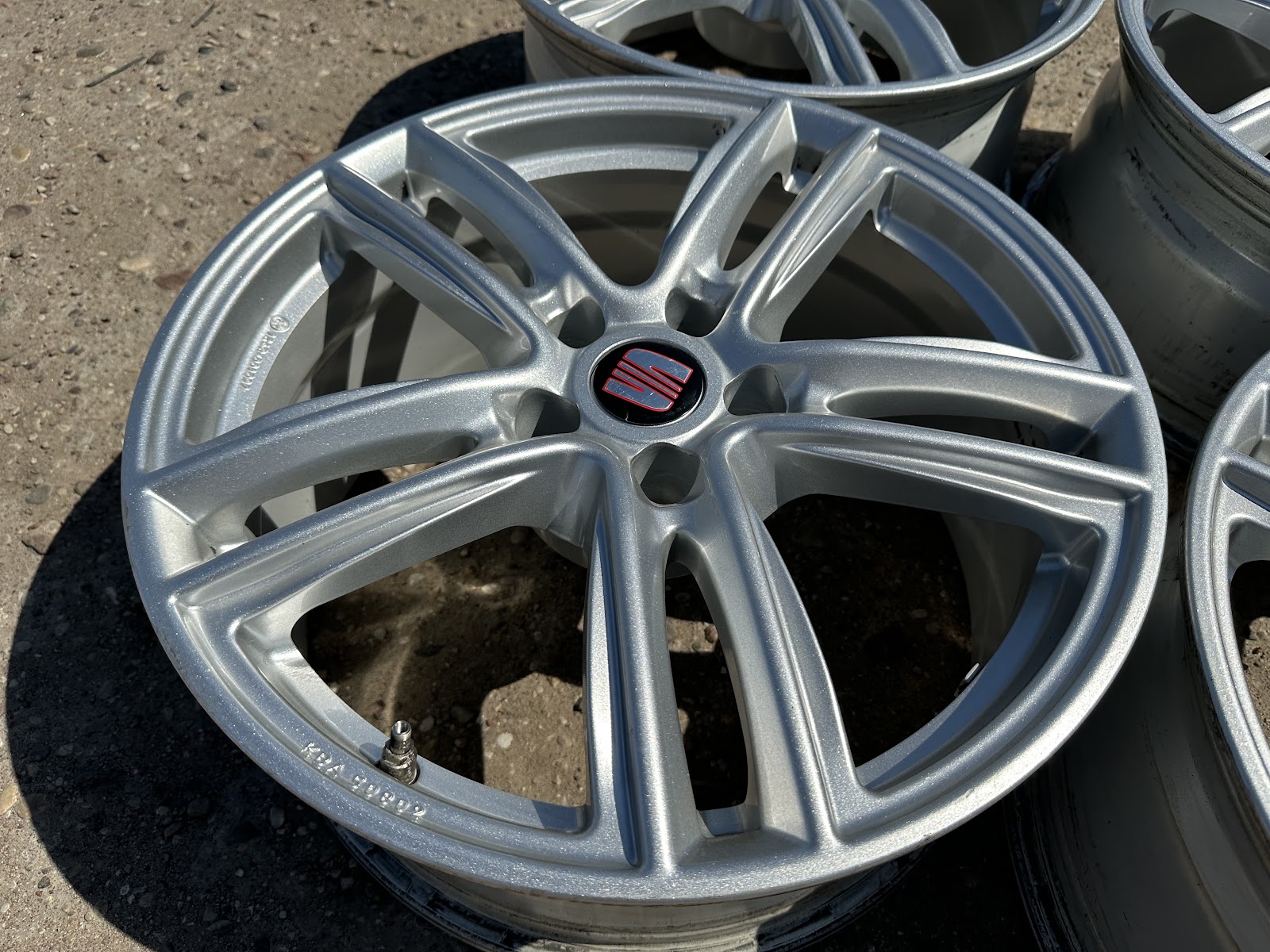 Seat VOKISKI - 7J, ET22 - Image 3