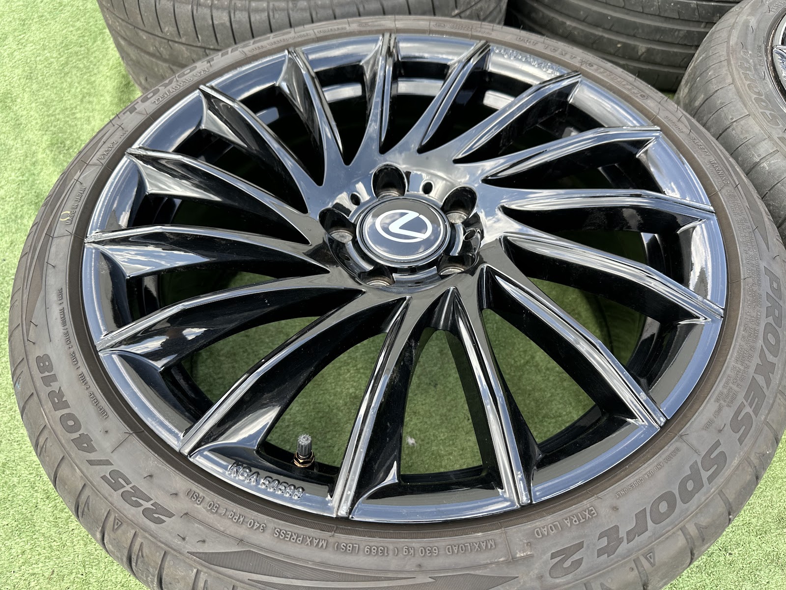Lexus VOKISKI - 8J, ET40 - Image 3