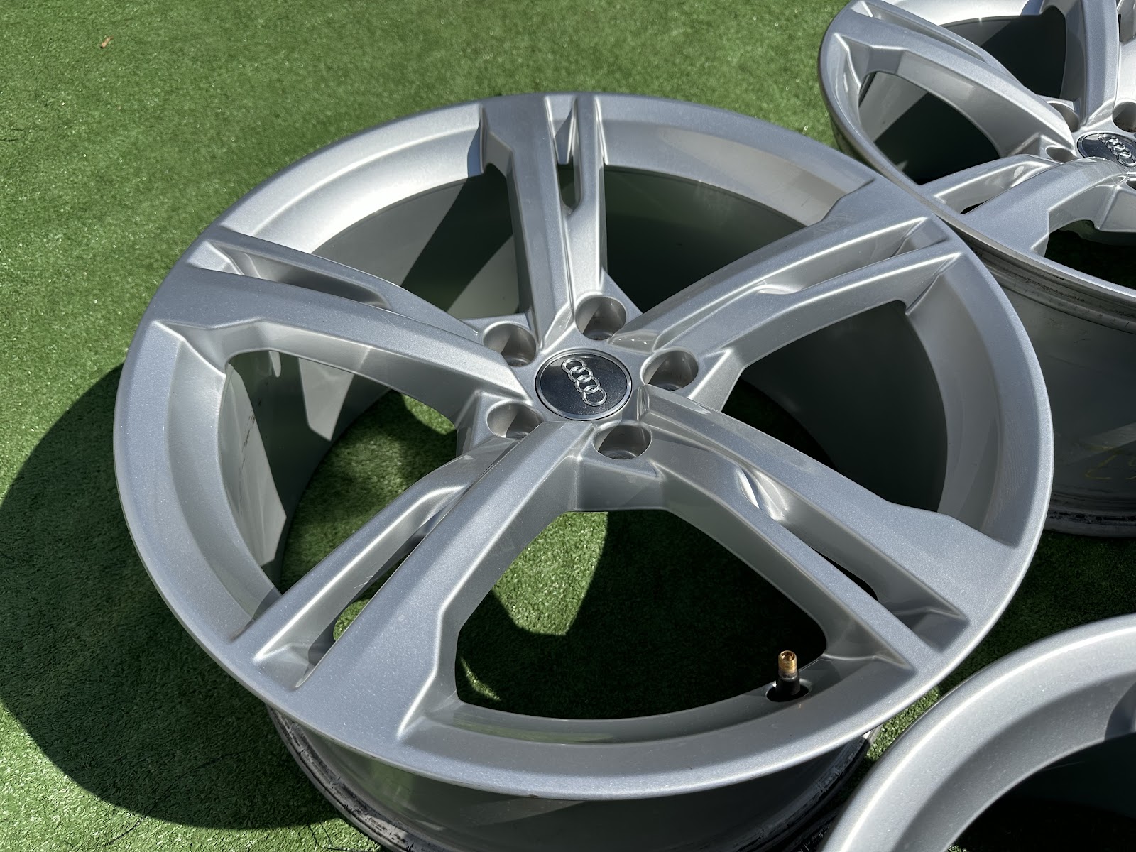 Audi ORGINALUS - 8,5J, ET32 - Image 4