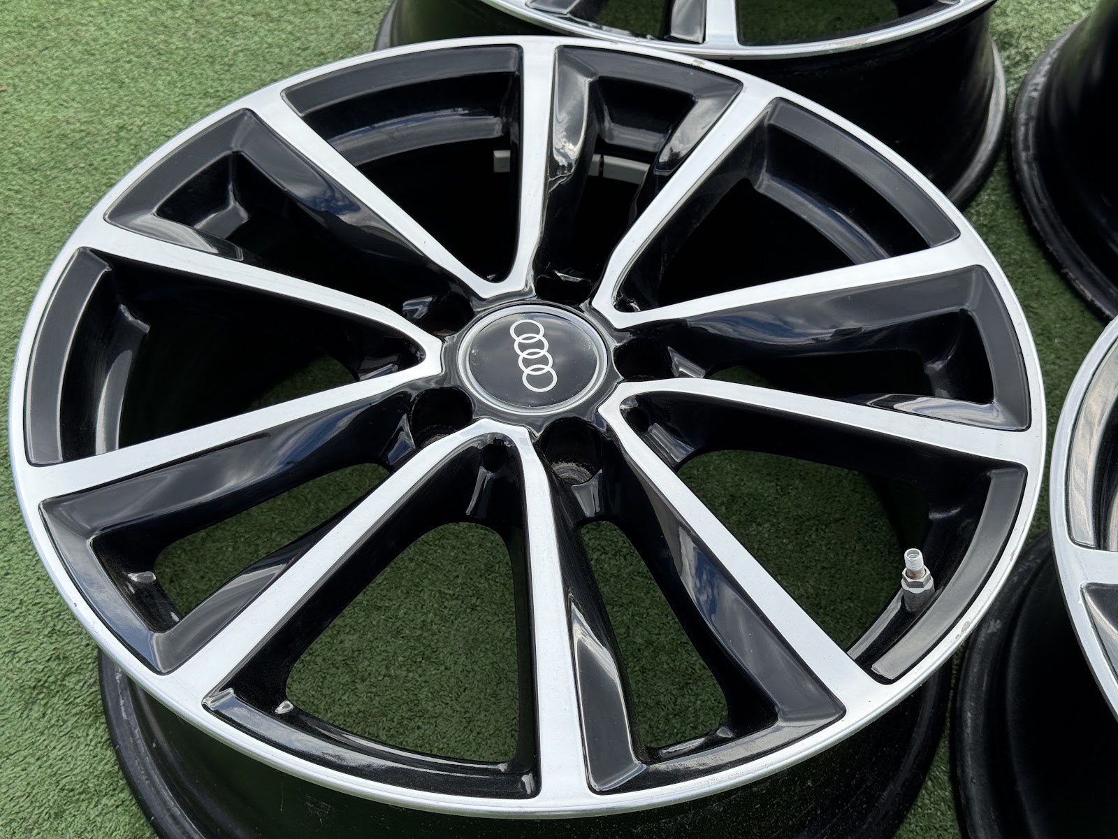 Audi ORGINALUS - 7,5J, ET52 - Image 2