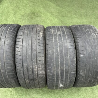 Bridgestone 255/35 R20