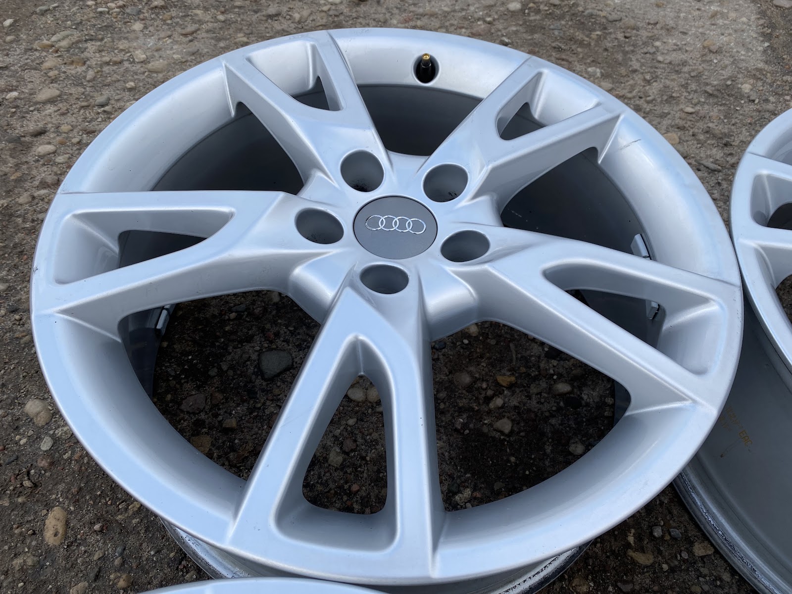 Audi ORGINALUS - 7J, ET38 - Image 5