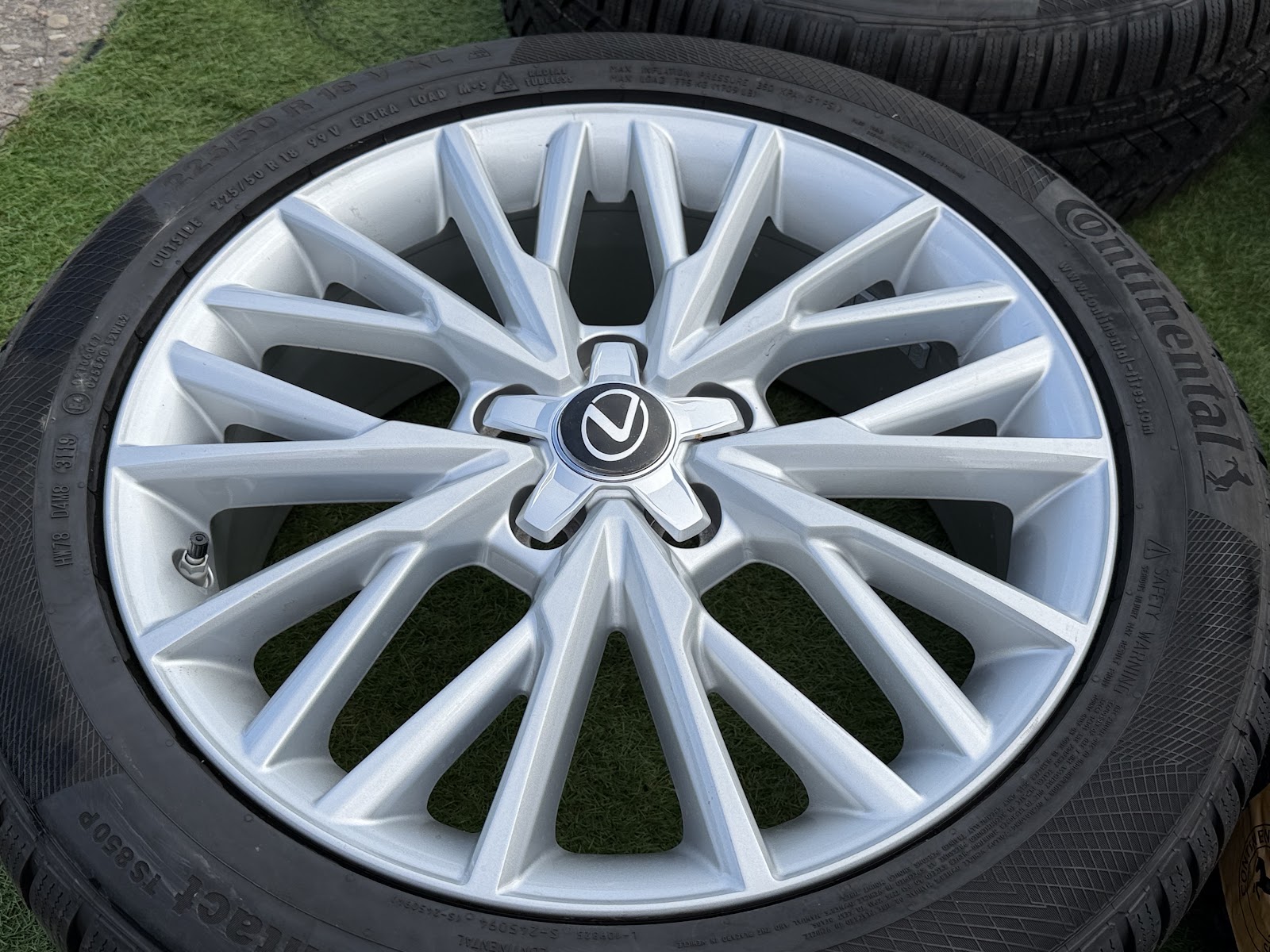 Lexus 7J ET50 - Image 2