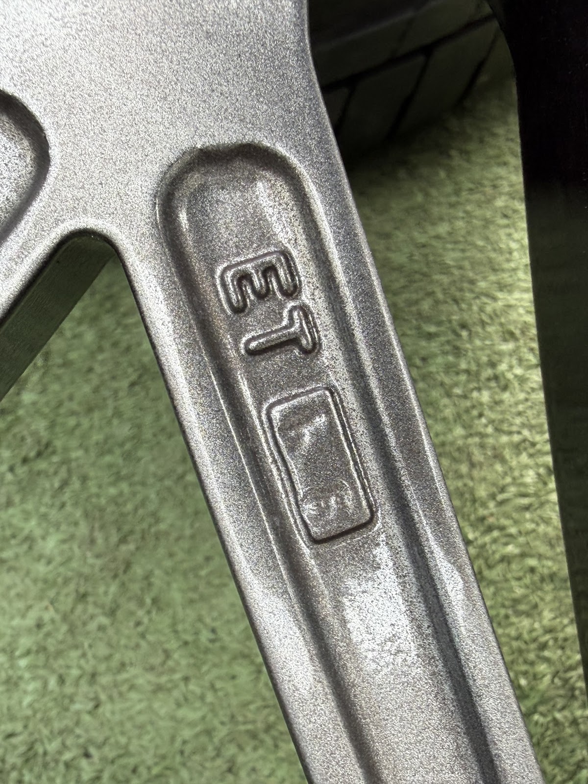 BMW 8.5J Et45 - Image 6