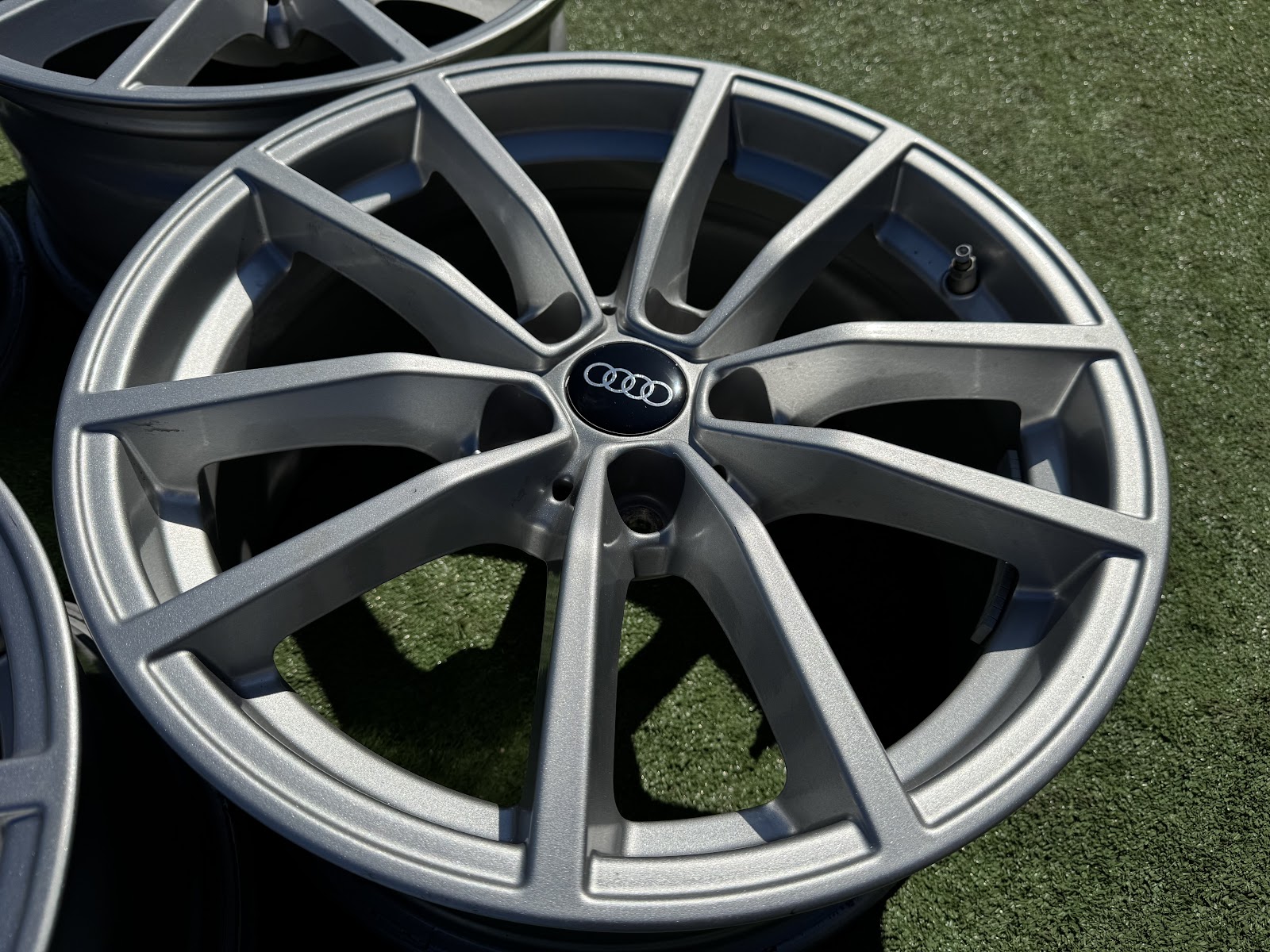 Audi 7.5J, ET30 - Image 3