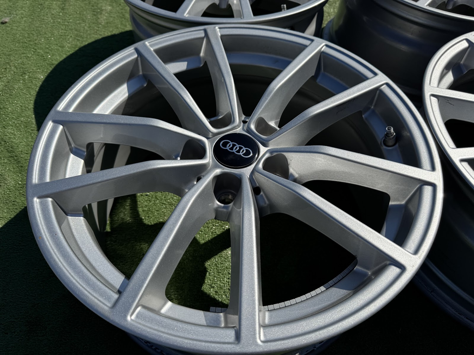 Audi 7.5J, ET30 - Image 2