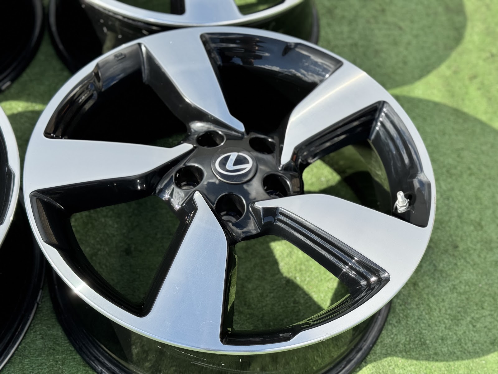 Lexus ORGINALUS - 7J, ET40 - Image 3