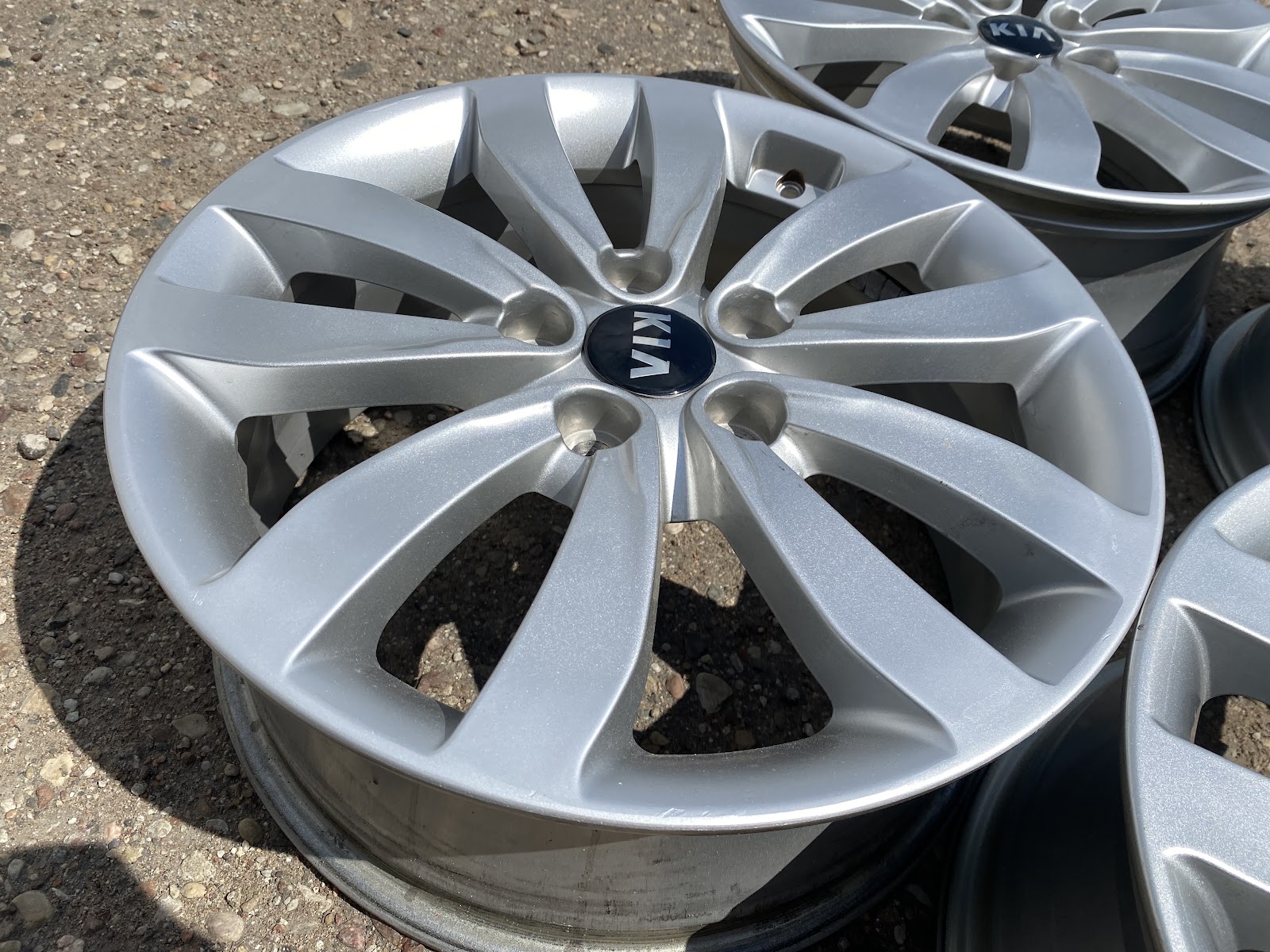 KIA ORGINALUS - 7J, ET50 - Image 2