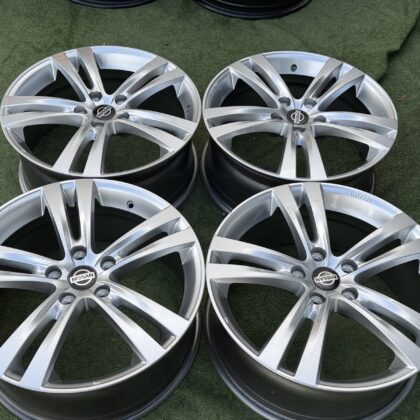 Nissan Vokiski 7.5J ET53