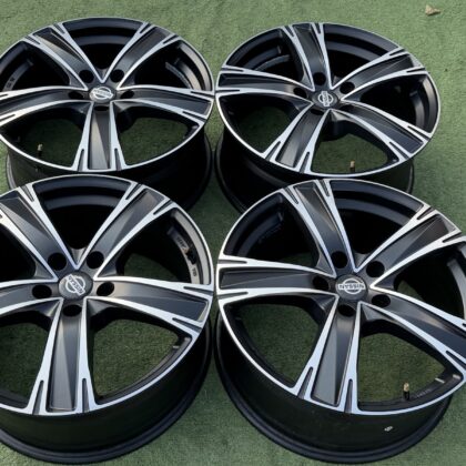 Nissan Vokiski, 8J ET35