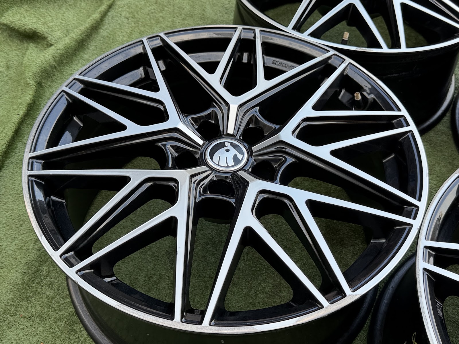 Skoda Vokiski, 8.5J ET30 - Image 2