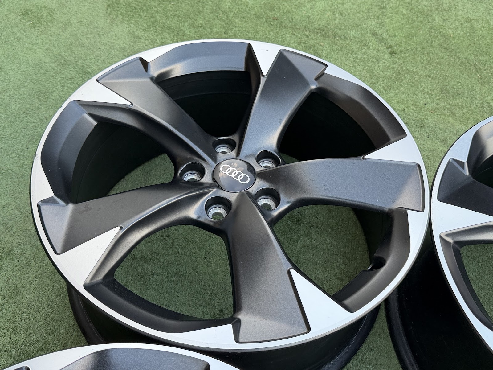 Audi Vokiski, 7.5J, ET46 - Image 5