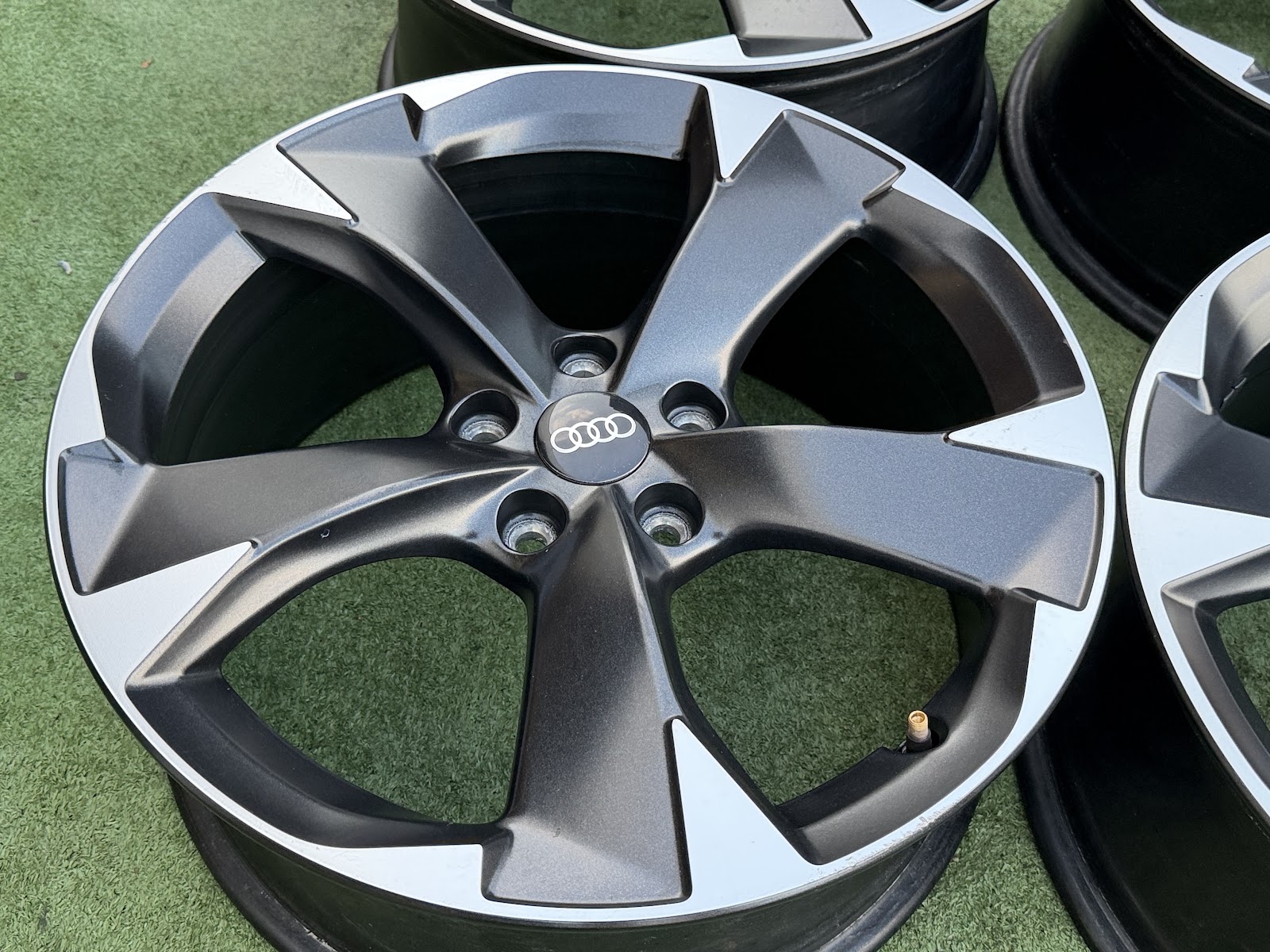 Audi Vokiski, 7.5J, ET46 - Image 2