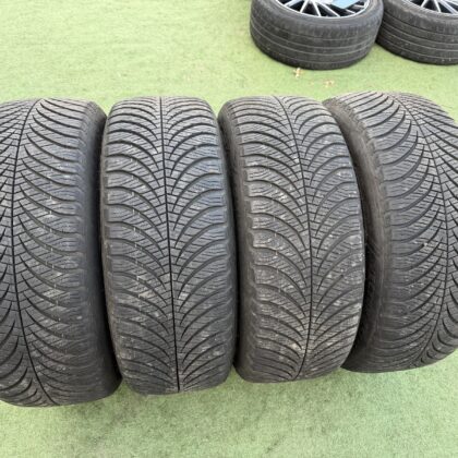 Goodyear 225/45 R19