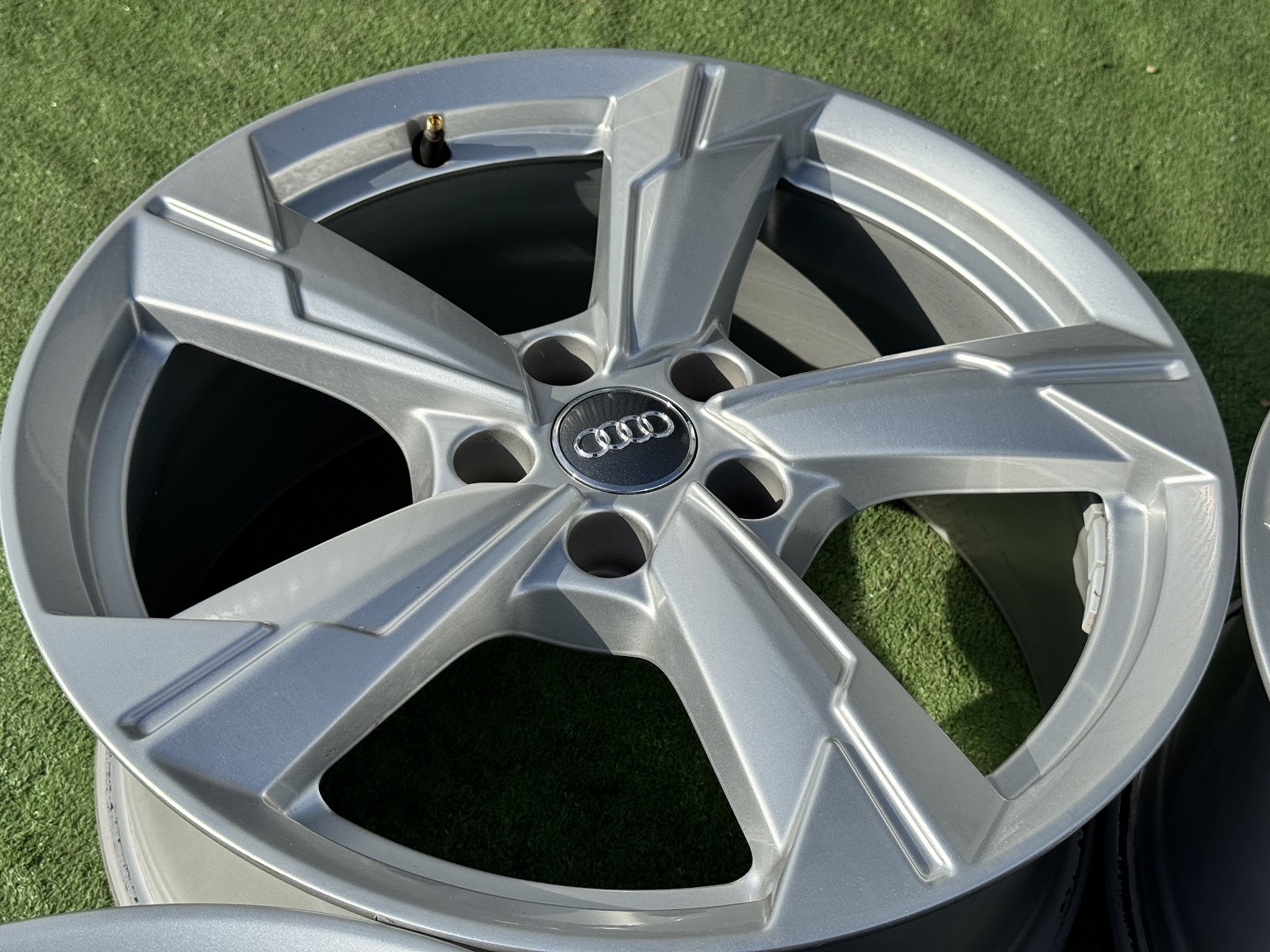 Audi A6 / Q5 - 8J, ET39 - Image 5