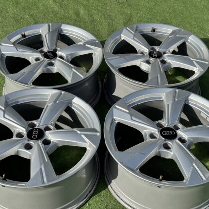 Audi ORGINALUS - 8J, ET39