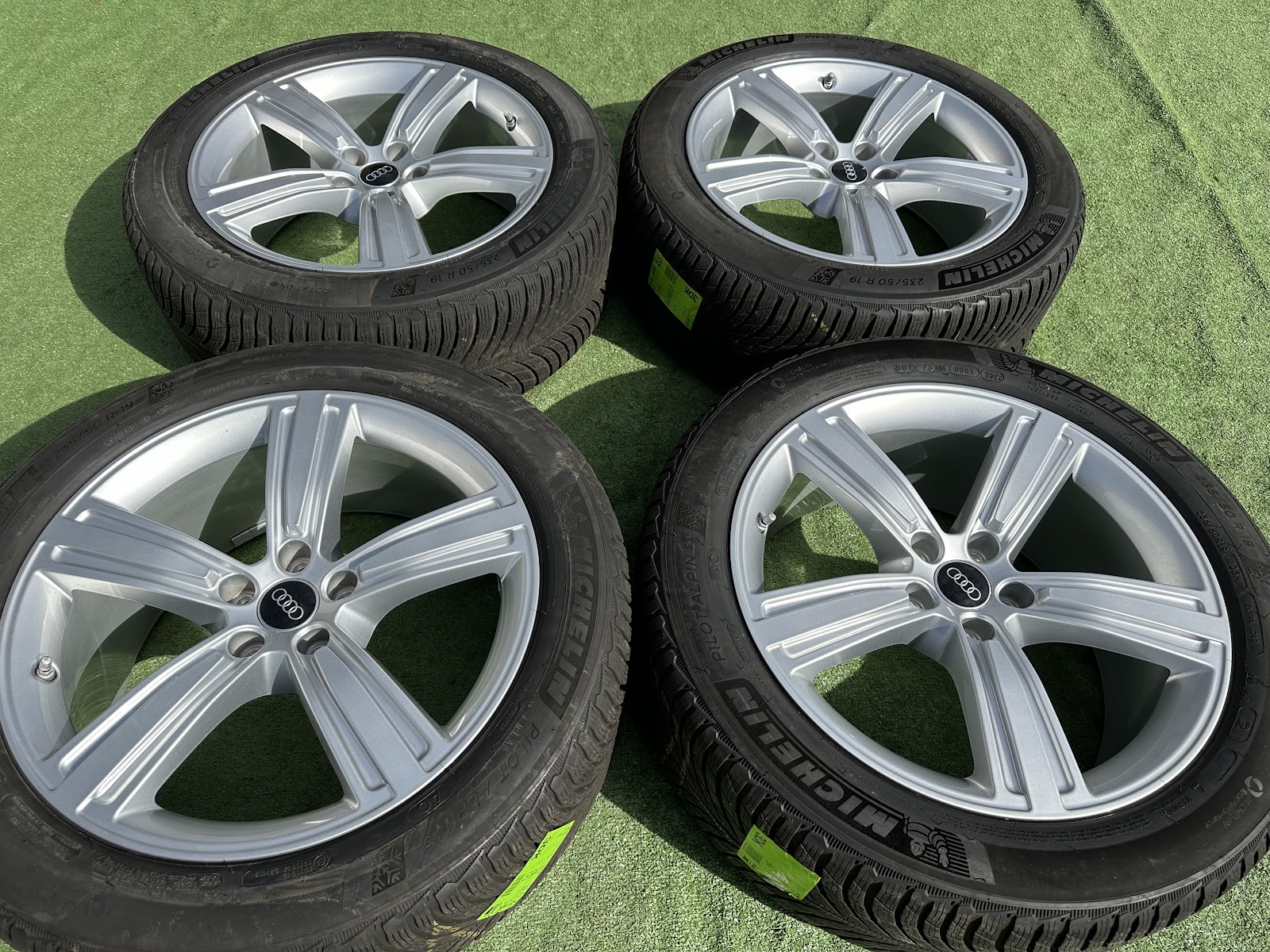 Audi ORGINALUS - 8J, ET32