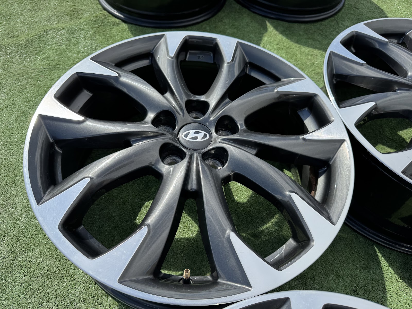Hyundai ORGINALUS - 7J, ET50 - Image 3
