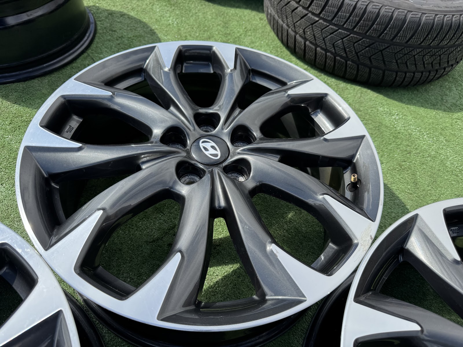 Hyundai ORGINALUS - 7J, ET50 - Image 2
