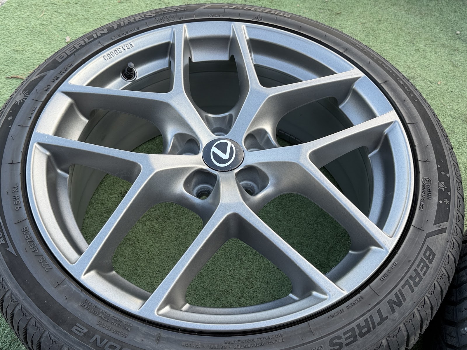 Lexus Vokiski 8J, ET40 - Image 5