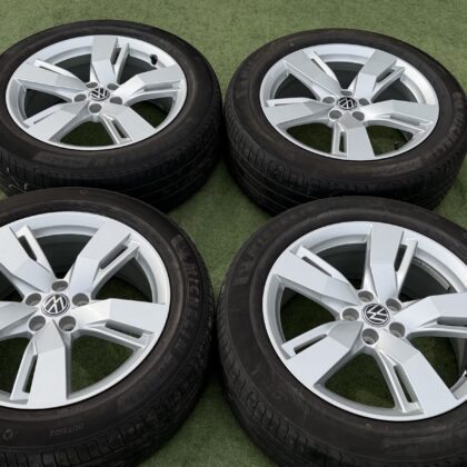 Volkswagen TAYRON, 8J, ET39