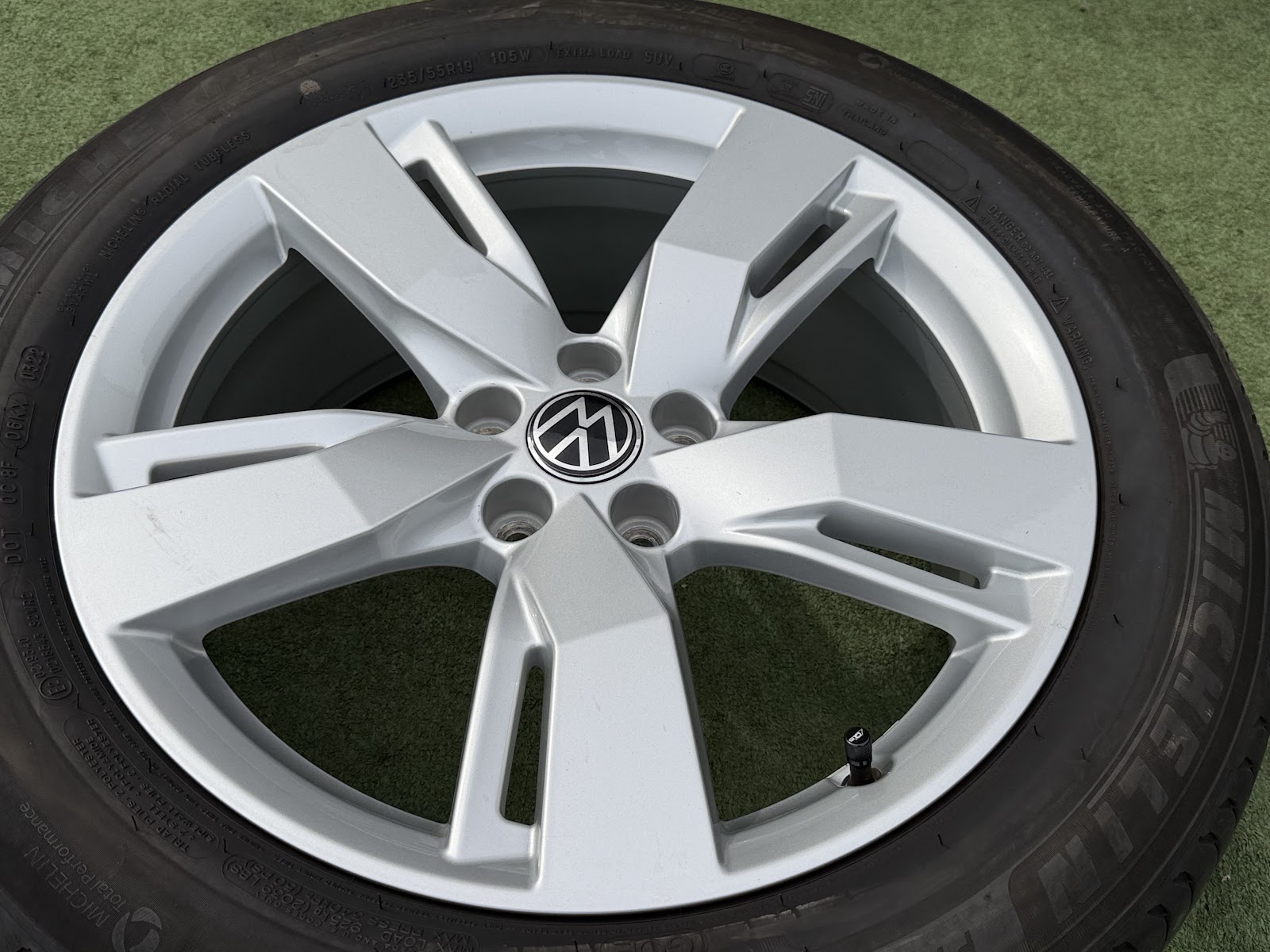 Volkswagen TAYRON, 8J, ET39 - Image 4