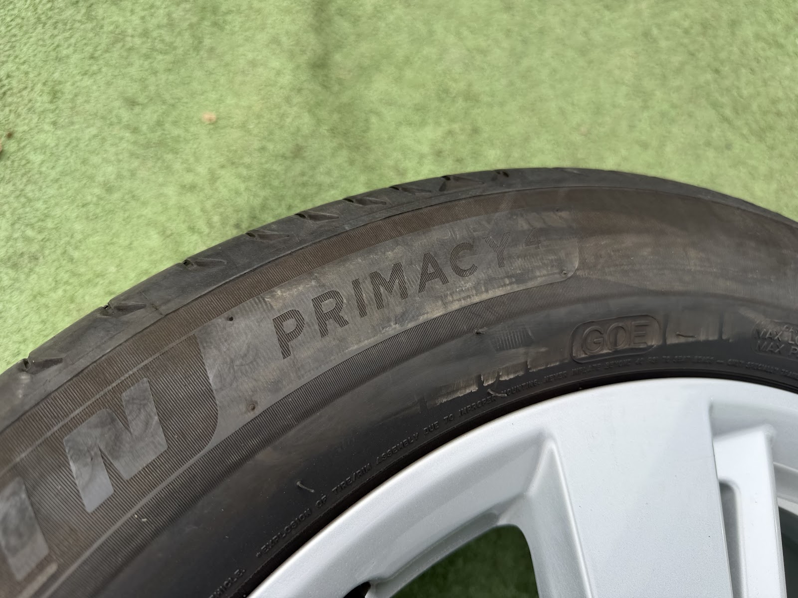 Michelin 235/55 R19 - Image 11