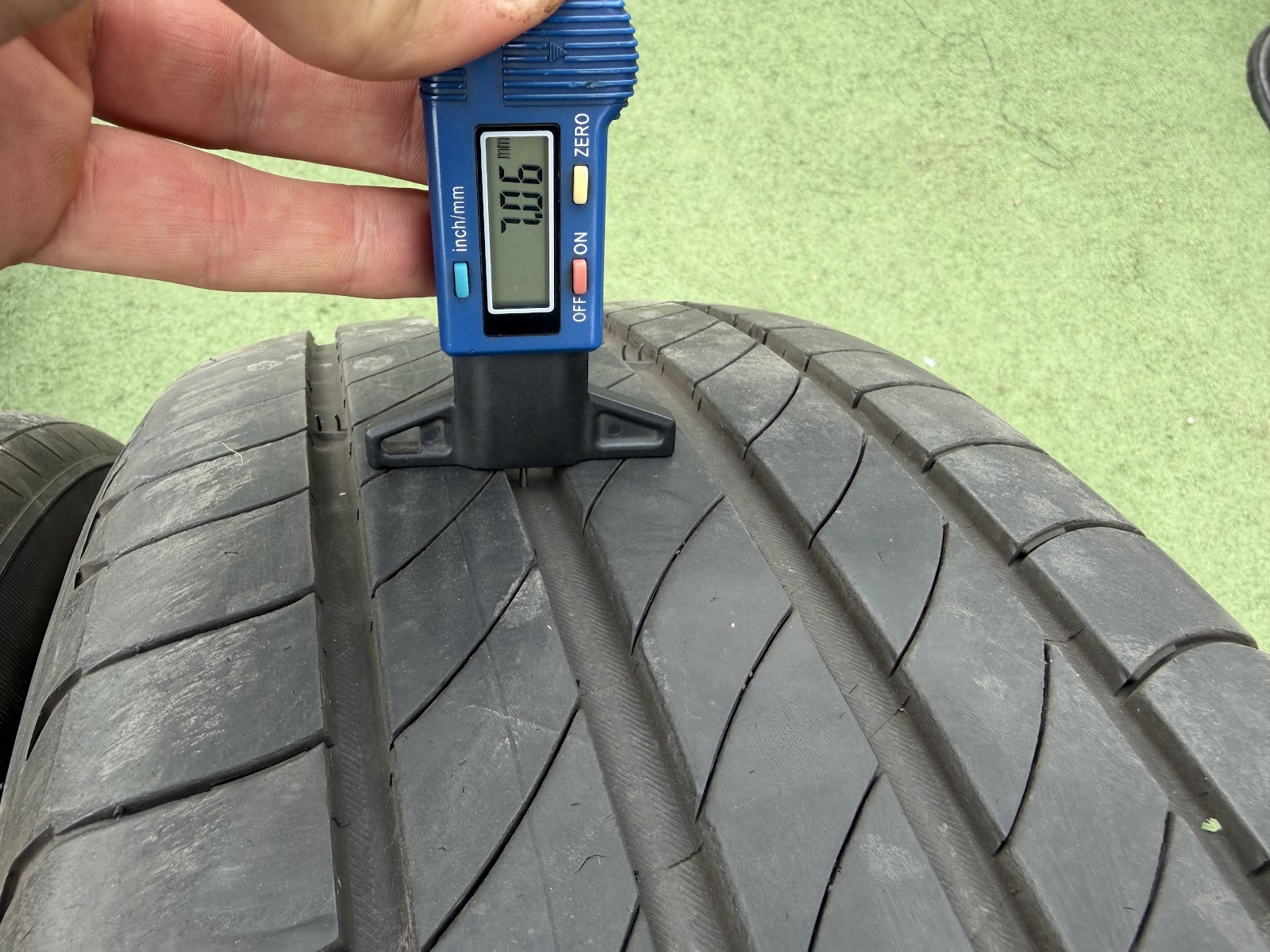 Michelin 235/55 R19 - Image 7