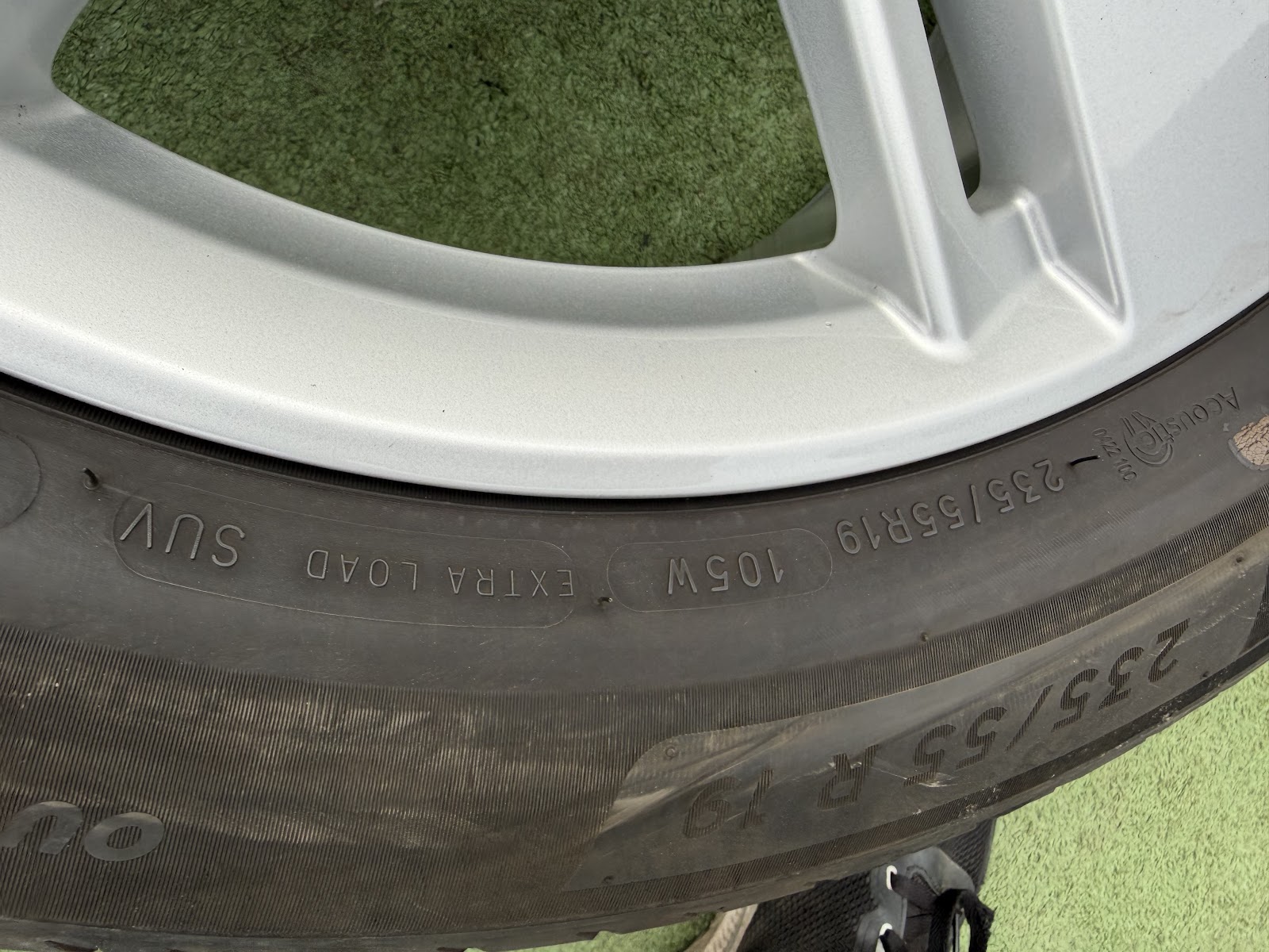 Michelin 235/55 R19 - Image 10