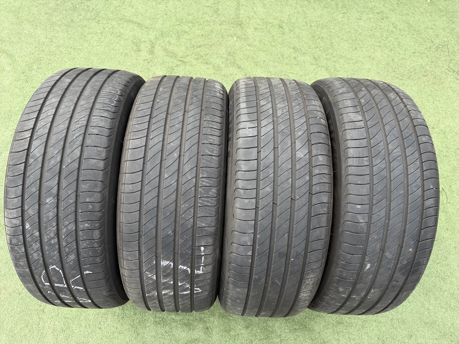 Michelin 235/55 R19