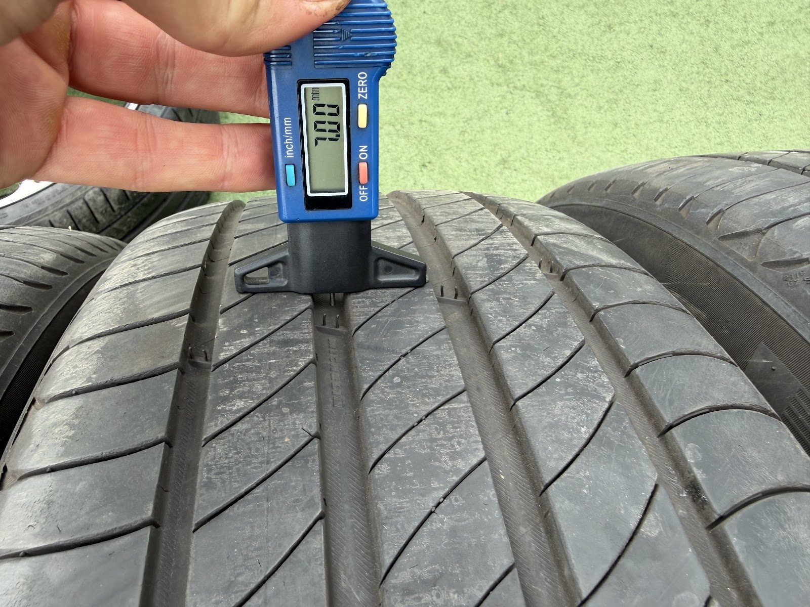 Michelin 235/55 R19 - Image 6