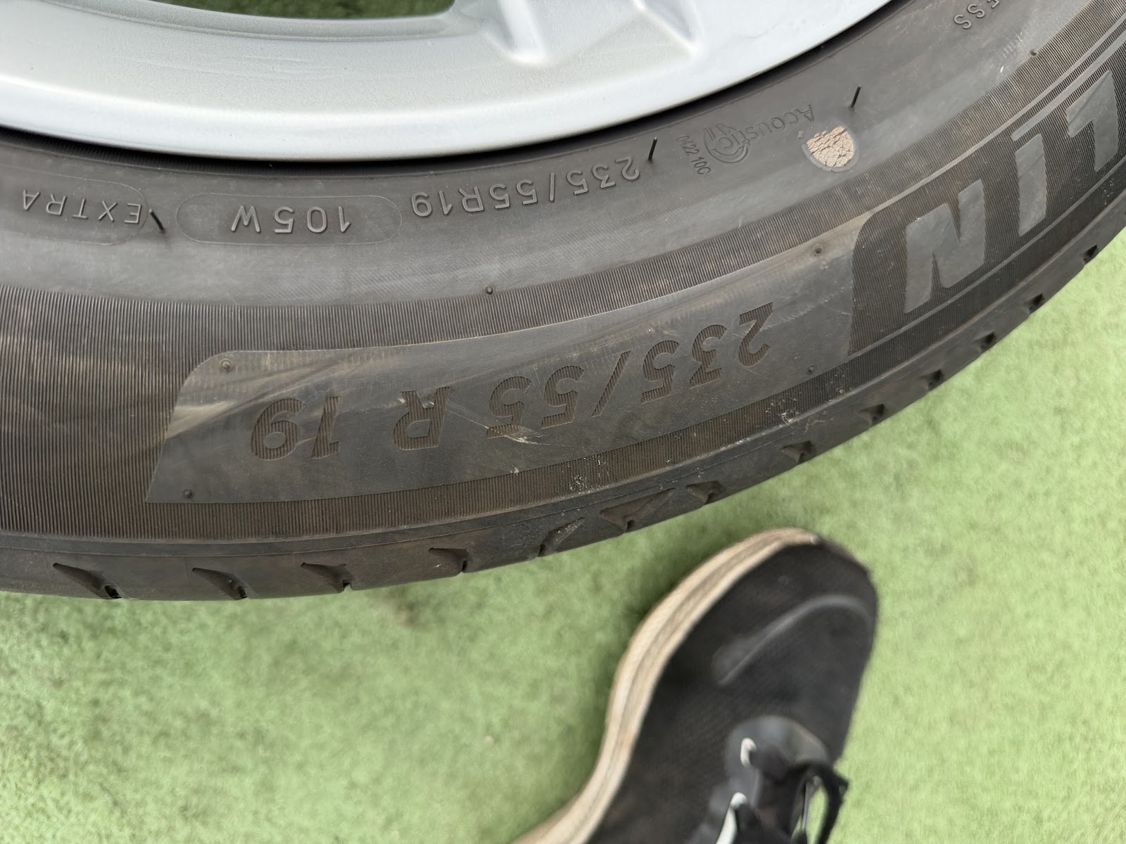 Michelin 235/55 R19 - Image 9