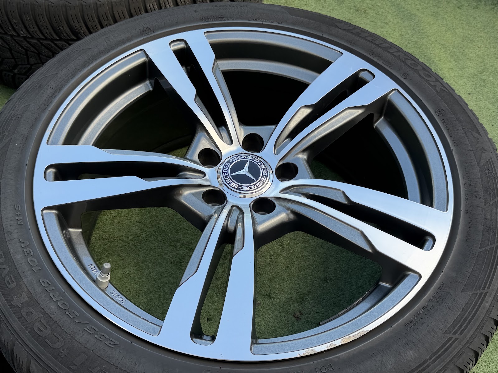 Mercedes-Benz Vokiski, 8.5J ET35 - Image 3