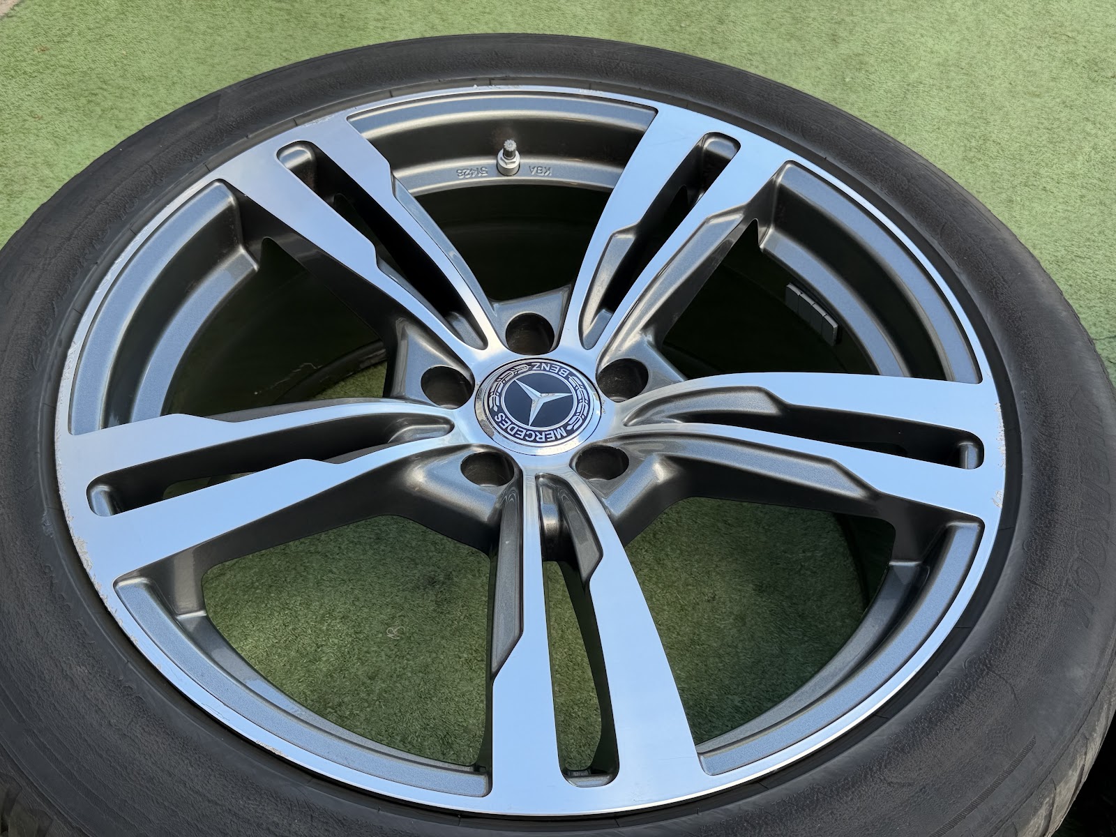 Mercedes-Benz Vokiski, 8.5J ET35 - Image 5