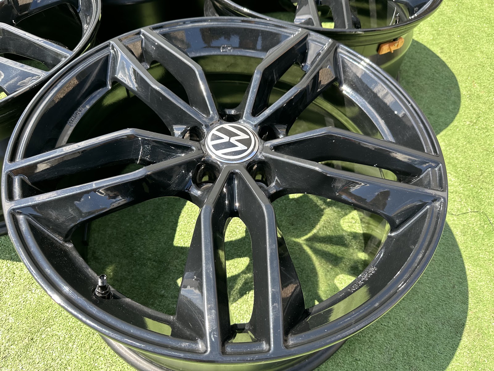 Volkswagen VOKISKI - 9J, ET40 - Image 3