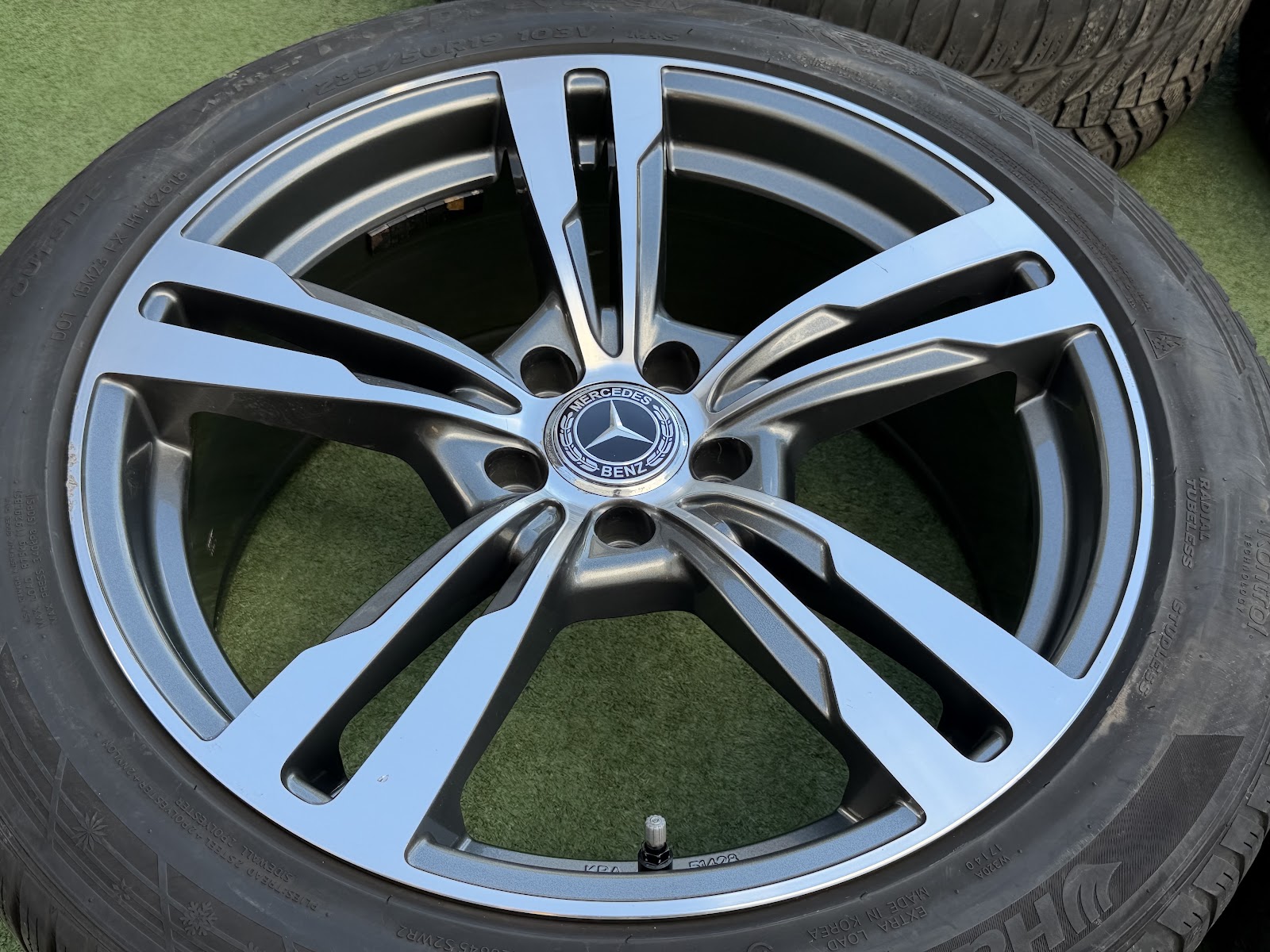 Mercedes-Benz Vokiski, 8.5J ET35 - Image 2