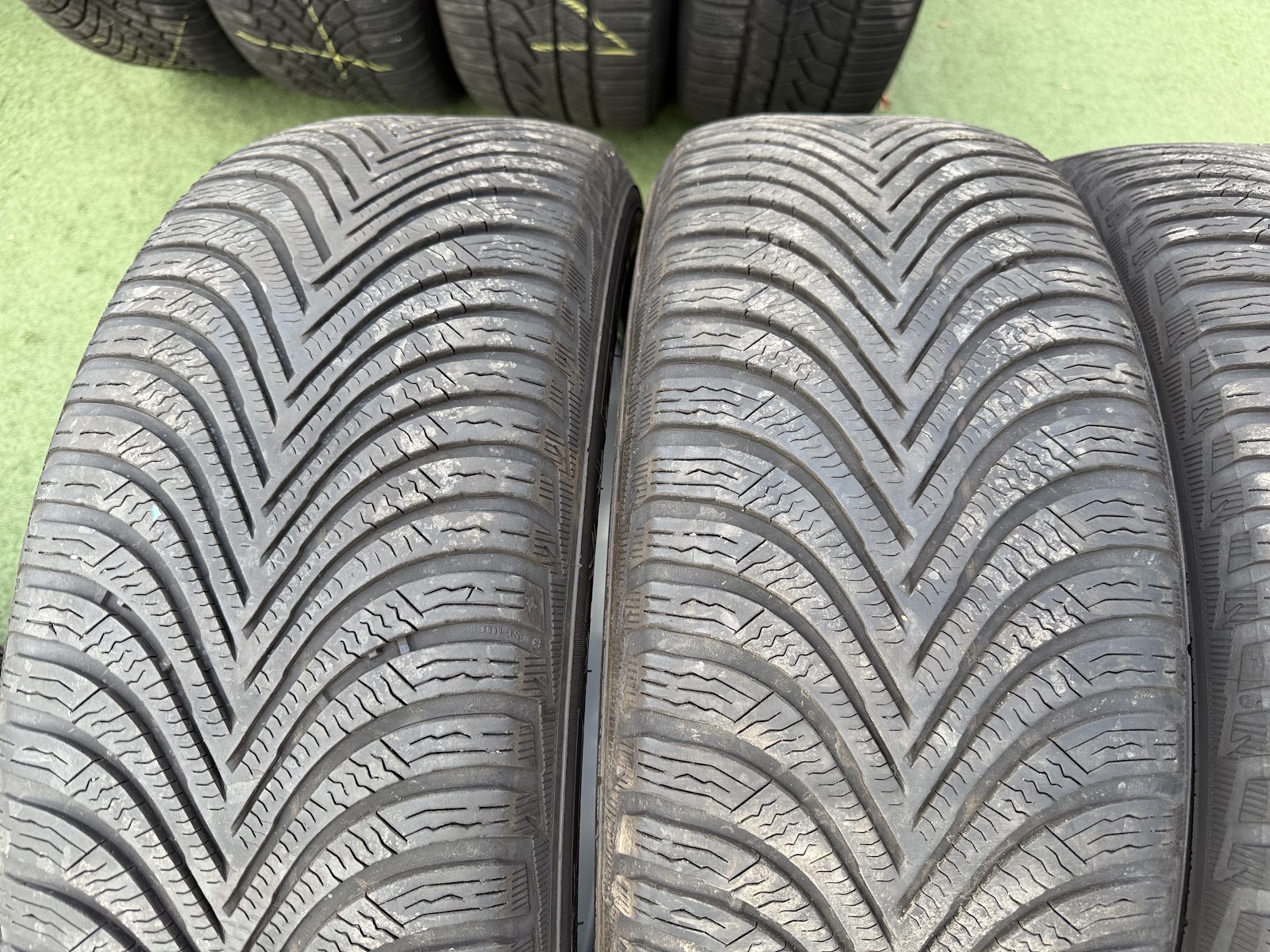 Michelin 225/55 R17 - Image 3