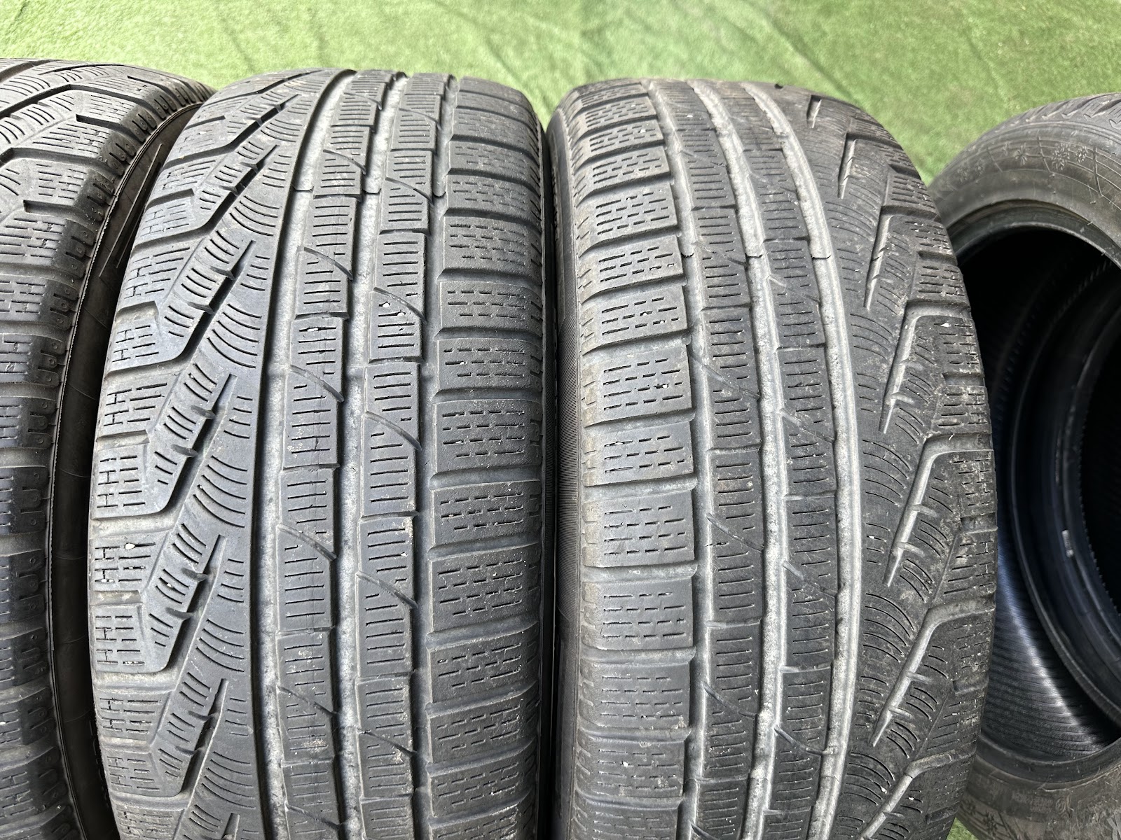 Pirelli 235/50 r19 - Image 3