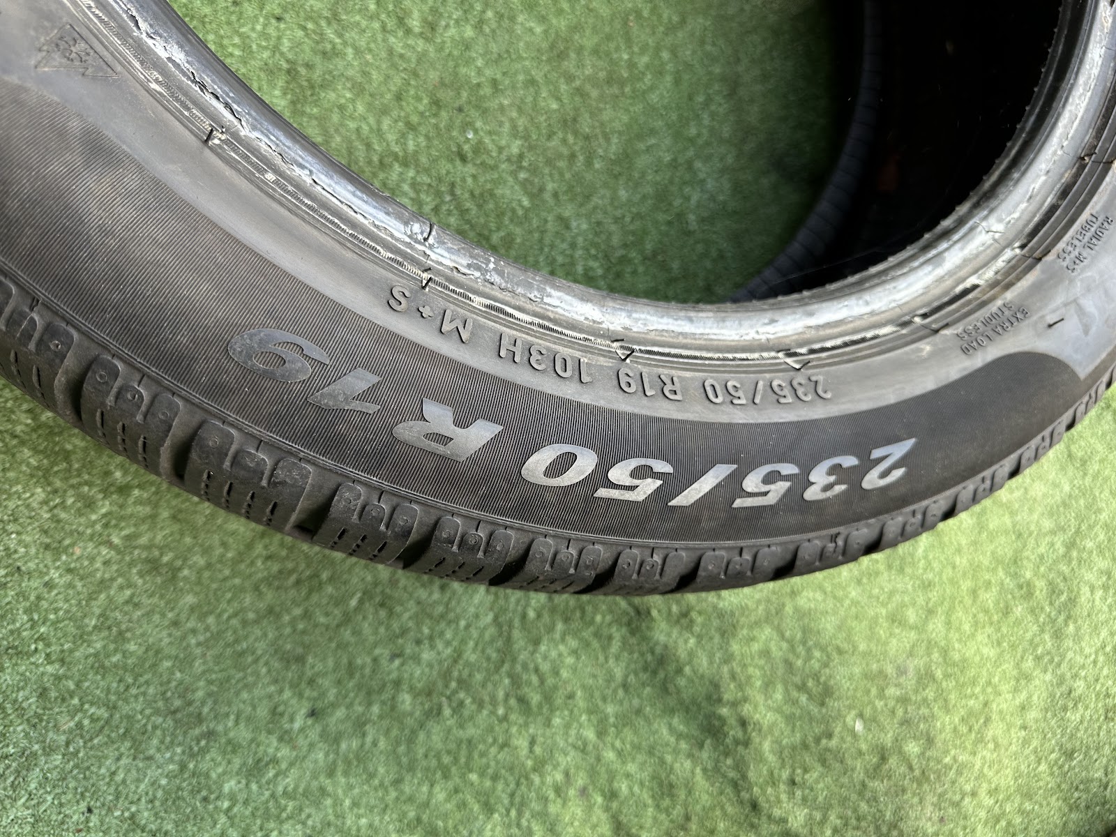 Pirelli 235/50 r19 - Image 8