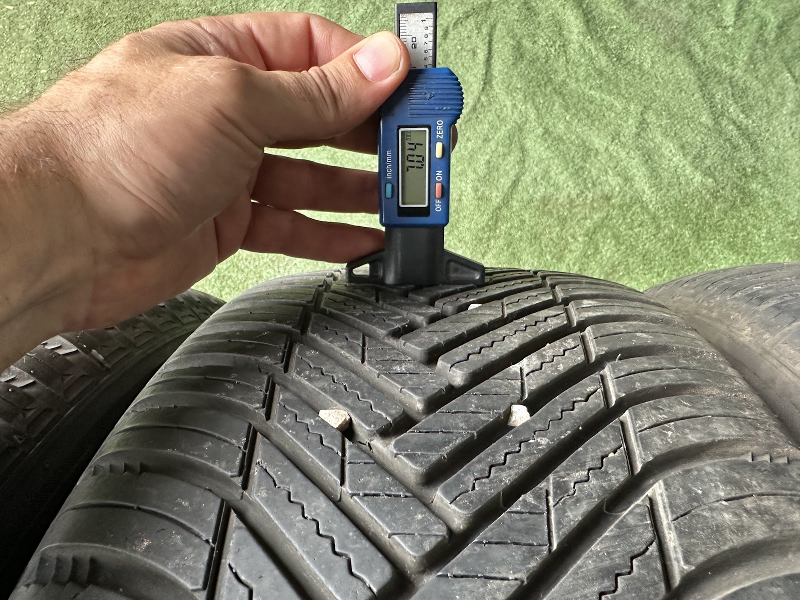 Hankook 235/55 r19 - Image 5