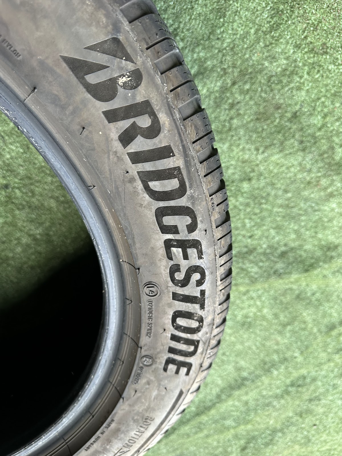 Bridgestone 255/50 r19 - Image 8