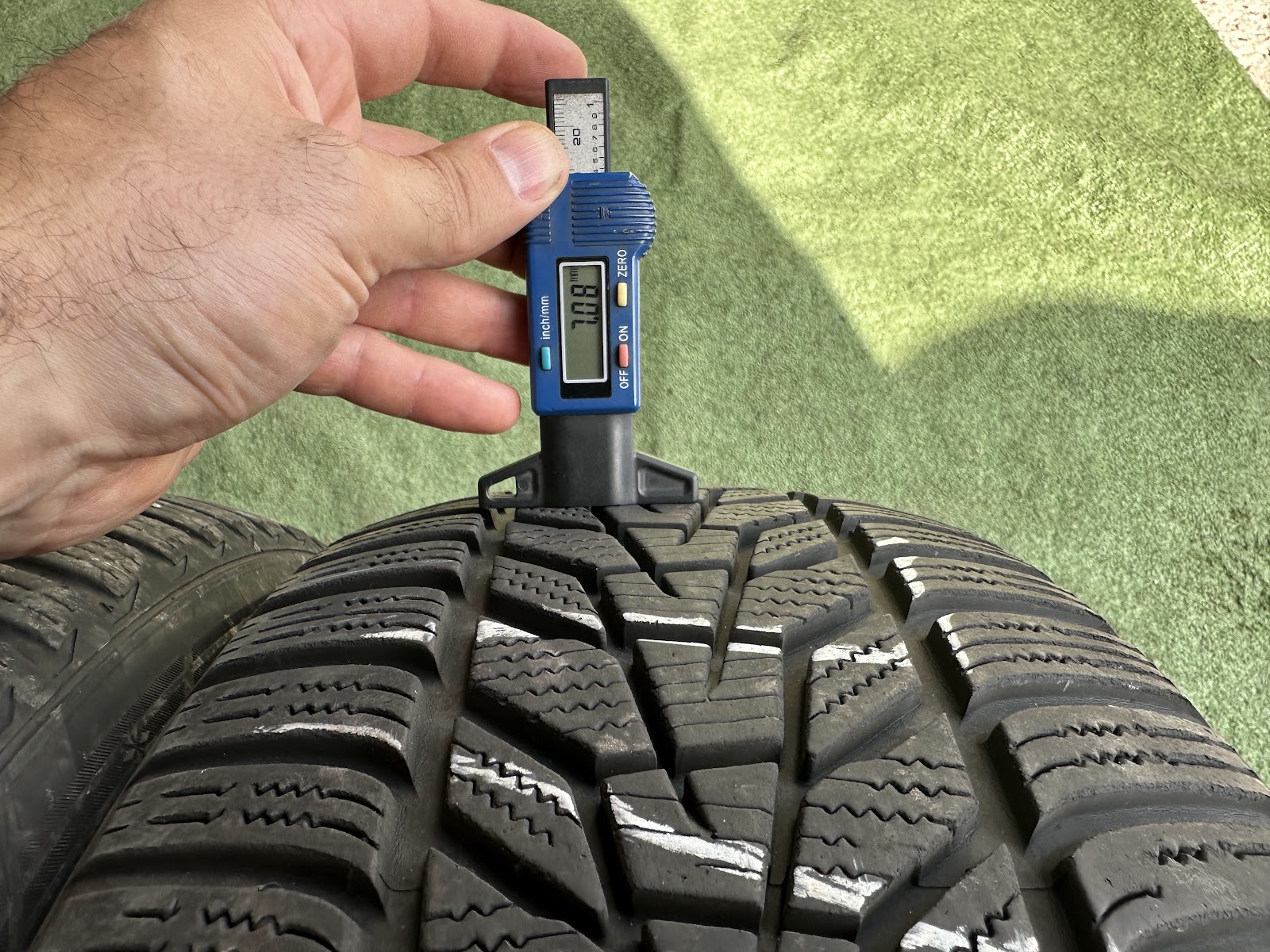 Hankook 225/55 r19 - Image 3