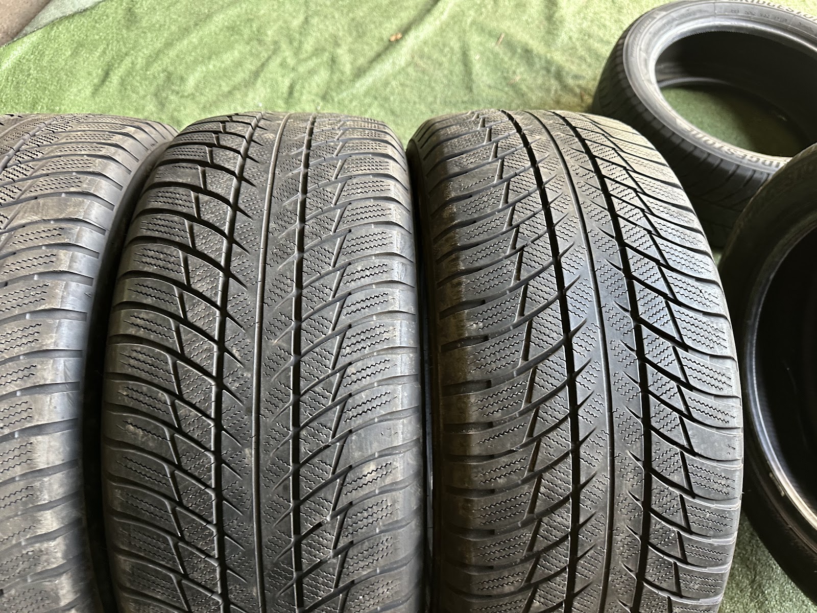 Bridgestone 245/50 r19 - Image 3