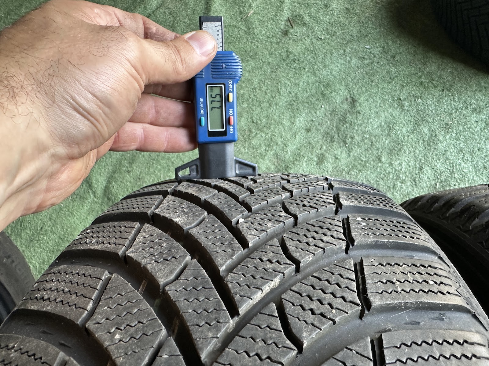 Semperit 215/55 R18 - Image 2