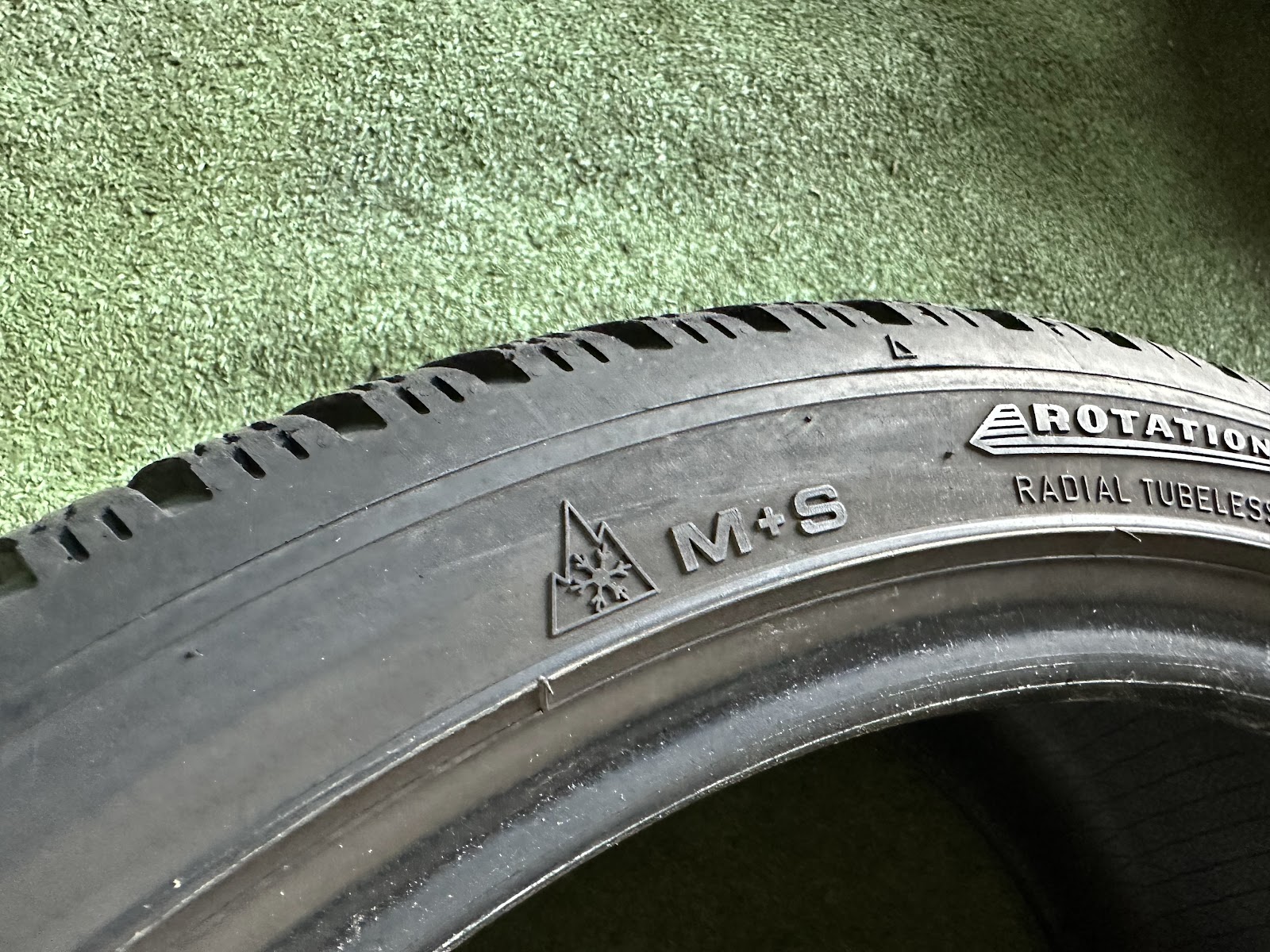 Dunlop 225/40 R18 - Image 6