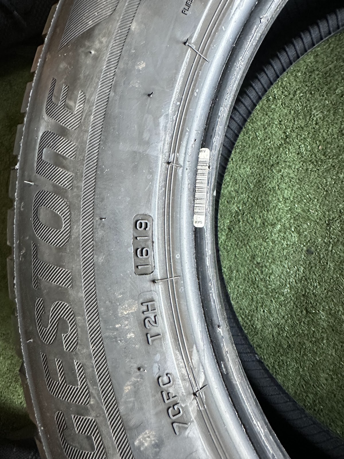 Bridgestone 225/60 r17 - Image 12