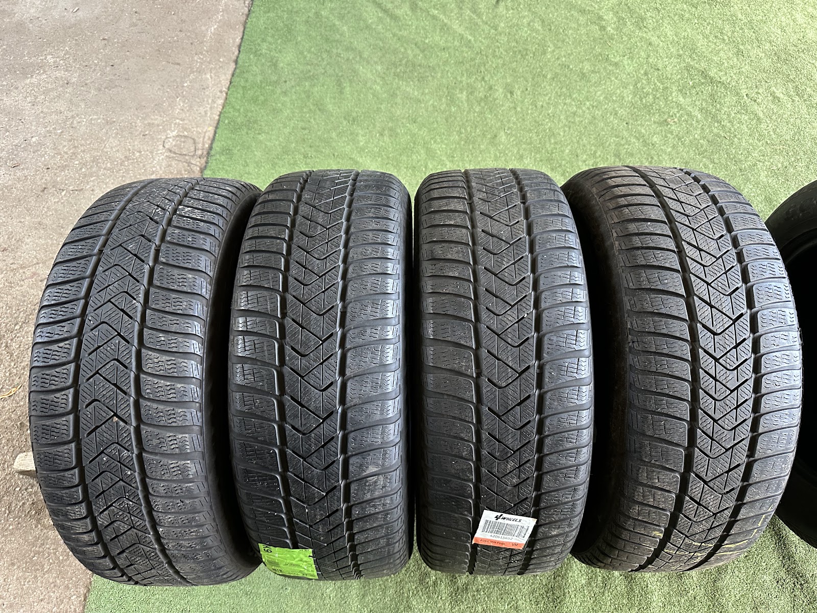 Pirelli 225/60 r17